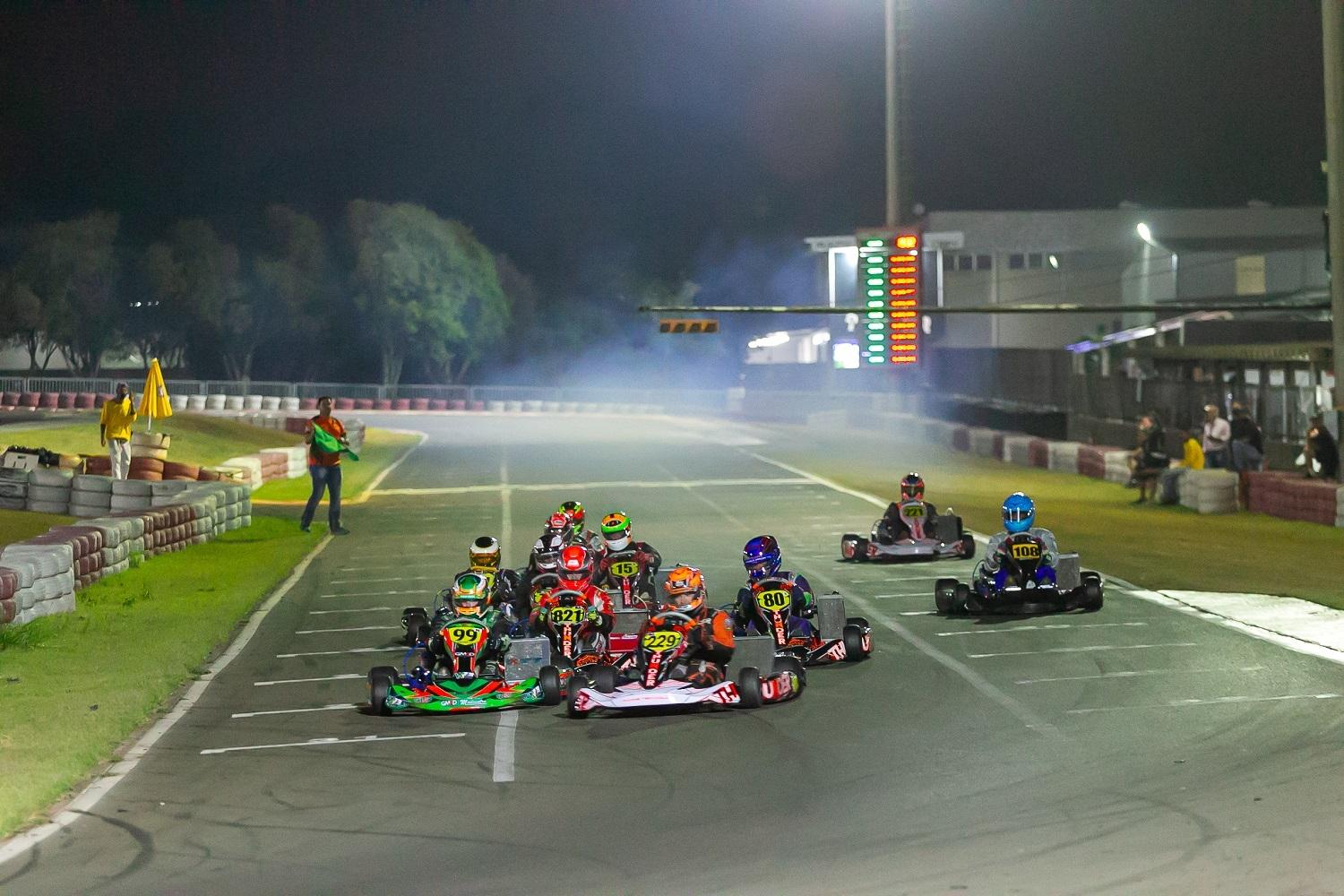“Pegas” emocionantes marcam a disputa da 7ª etapa da Copa F-Racers de Kart em Paulínia