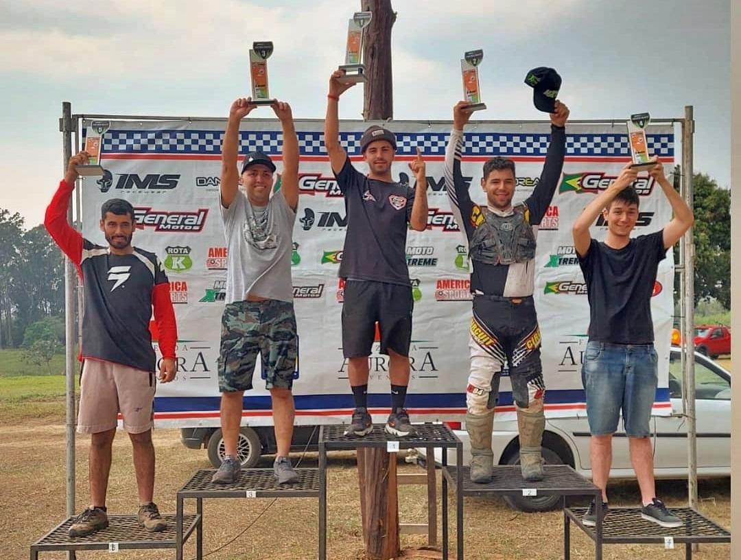 Piloto itatibense vence duas categorias do 1º Moto Xtreme Velocross 