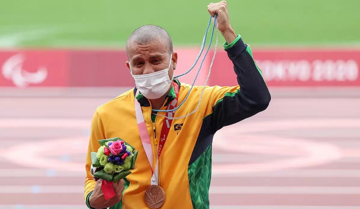 Ricardo Gomes ganha bronze para o Brasil na final dos 200m nos Jogos Paralímpicos