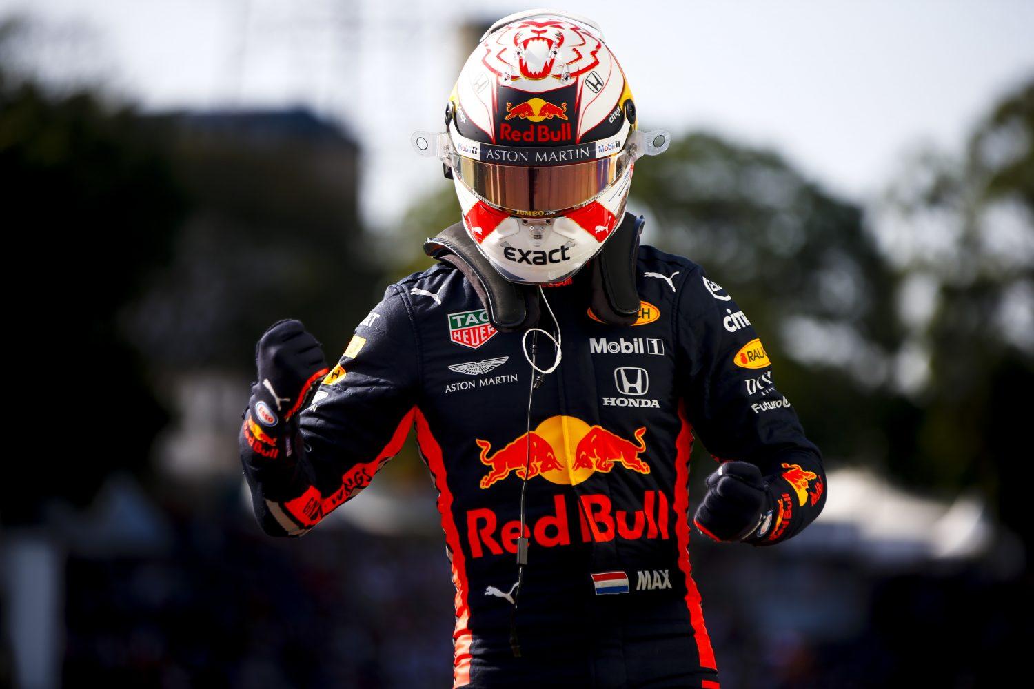 Verstappen ganha corrida caseira sem graça na Holanda e assume liderança da F1