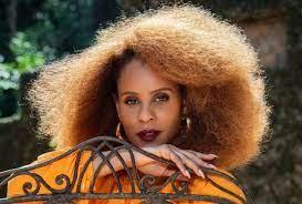 Aline Wirley, ex-integrante do Rouge, assume bissexualidade
