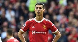 Cristiano Ronaldo ironiza críticas: 'Um dia somos perfeitos, no outro porcaria'