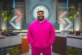 Paulo Vieira tempera com bom humor o novo reality de culinária do GNT