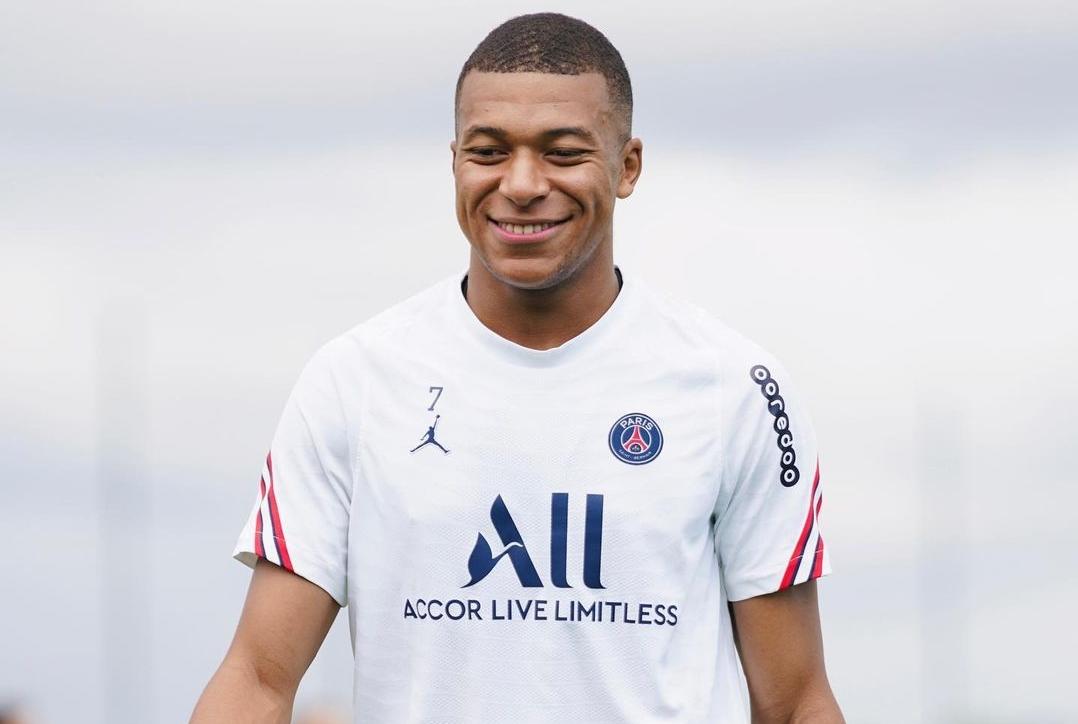 Presidente do Real diz que retomará conversas para ter Mbappé em janeiro de 2022