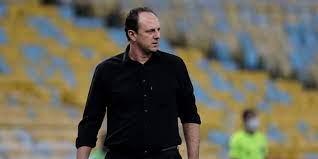 Retorno de Rogério Ceni anima São Paulo em busca de reação no Brasileirão
