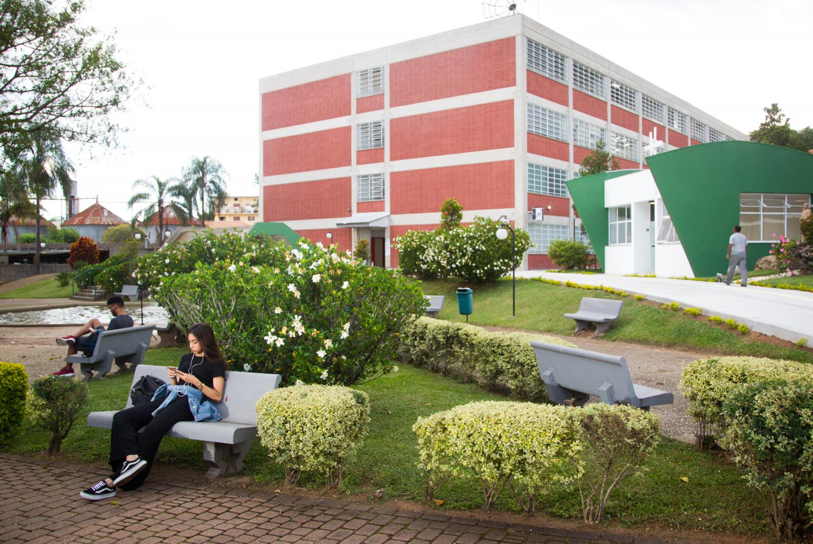 USF celebra 45 anos