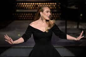 Adele lança o aguardado álbum de estúdio 30