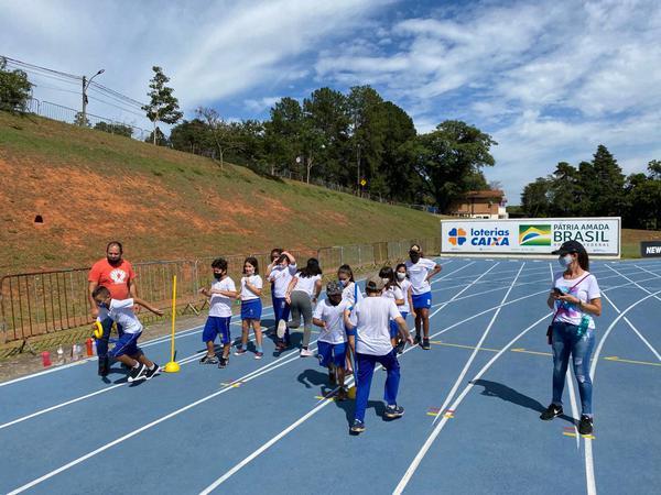 Alunos de escolas municipais de Bragança Paulista visitam CNDA 