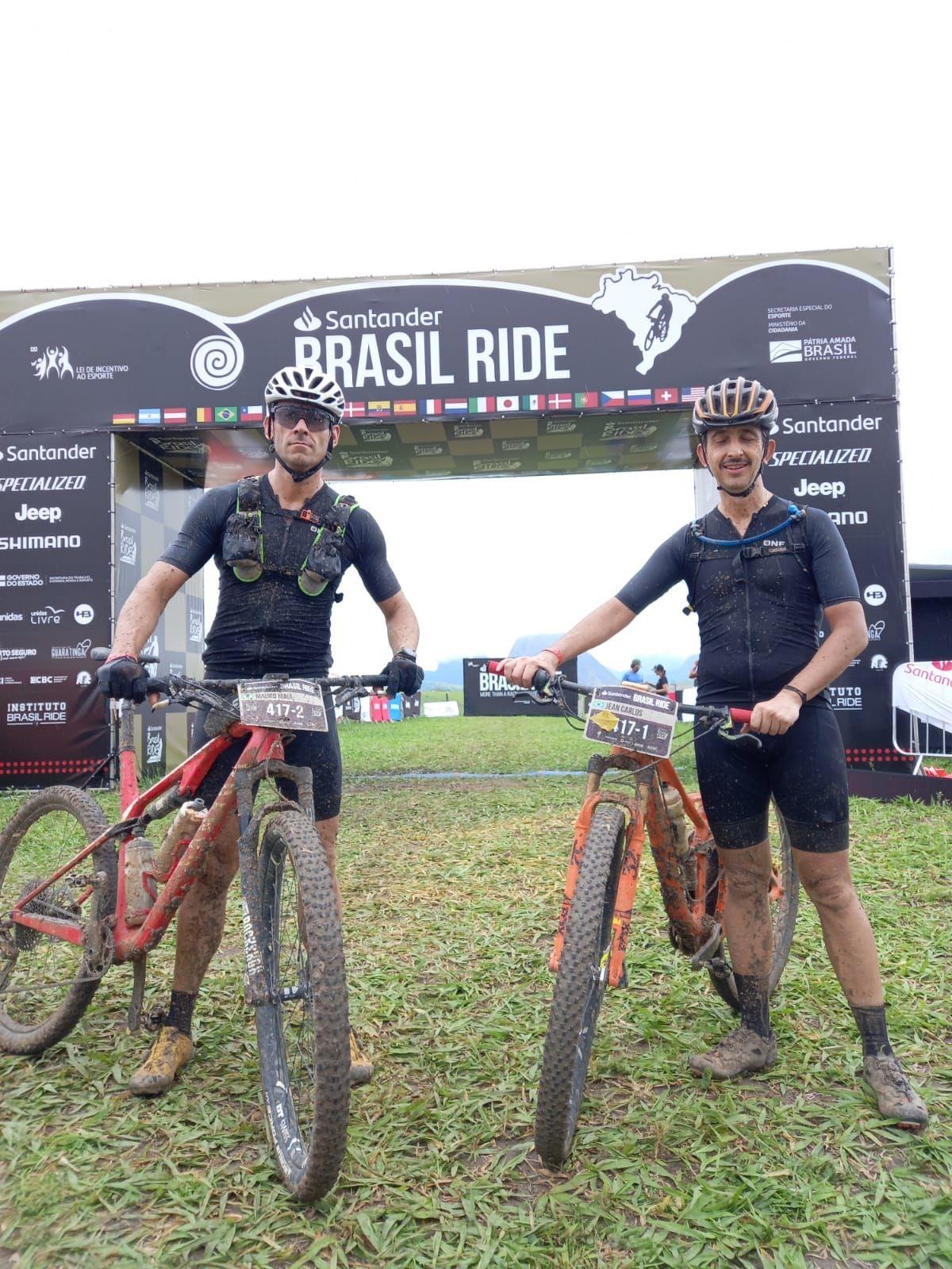 Atleta de Louveira finaliza ultramaratona internacional com percurso de 600 km ao longo de 7 dias no Sul da Bahia