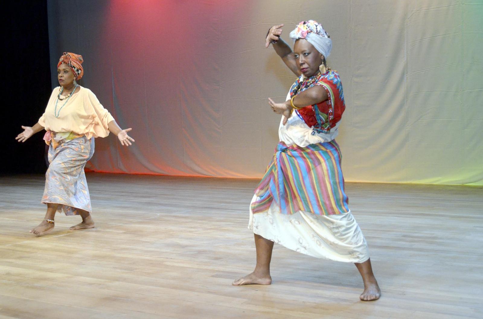 Câmara Municipal promove apresentações em celebração ao Dia da Consciência Negra