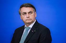 Bolsonaro comemora escolha de 'terrivelmente evangélico' Mendonça para o STF