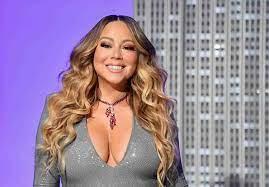 Mariah Carey é aclamada nas redes sociais no 1º de dezembro por canção natalina