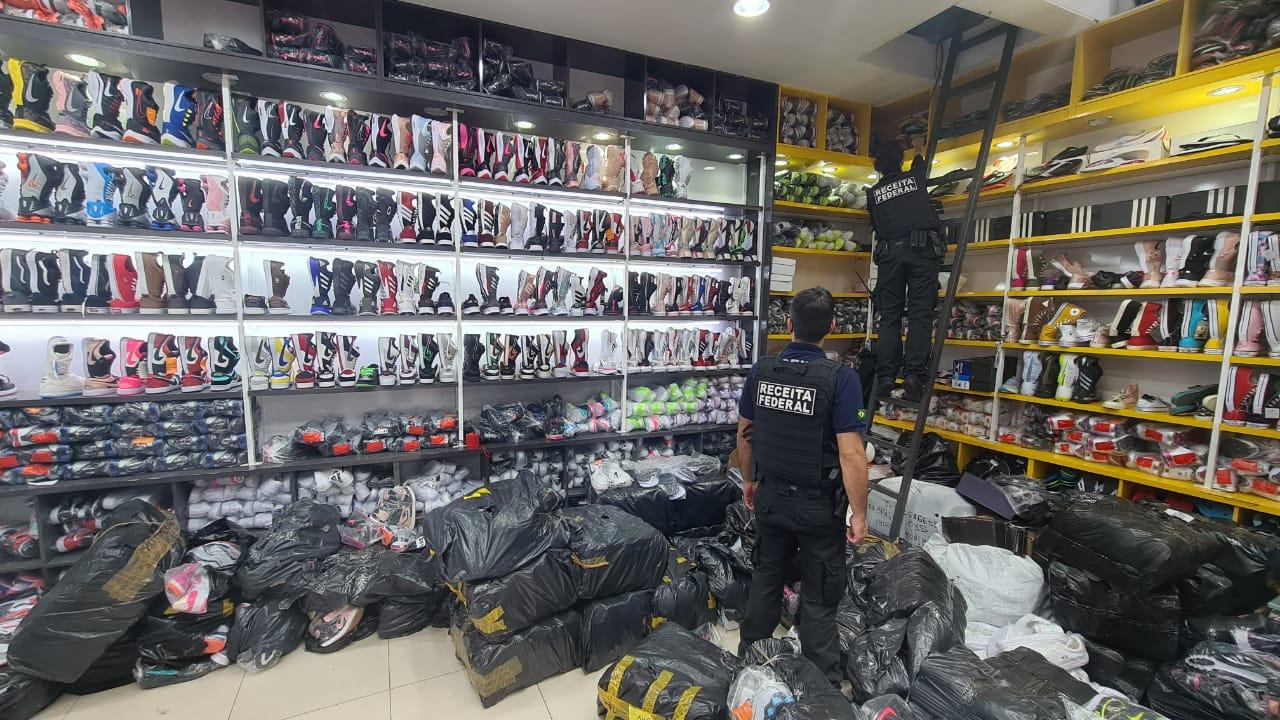 Receita Federal deflagra operação de combate à venda de calçados falsificados na capital paulista