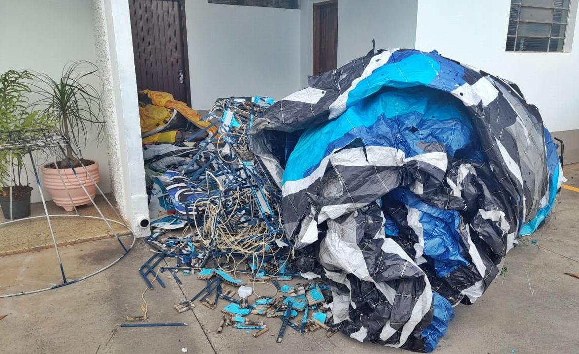 GM apreende balão e detém dezoito pessoas que tentavam o resgate