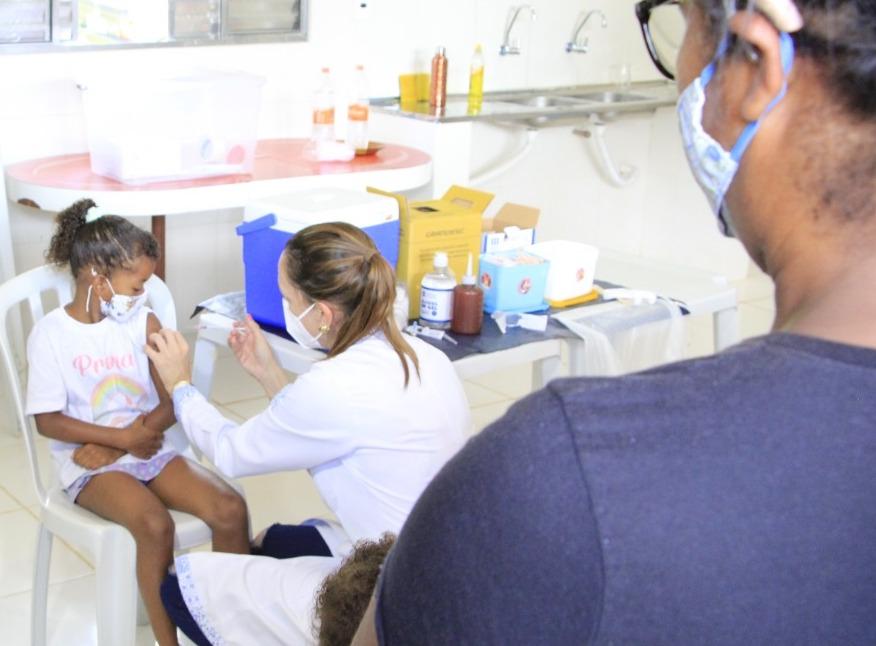 Vacinação infantil em Itatiba atende novas faixas etárias