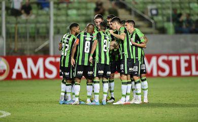 América-MG bate Barcelona nos pênaltis e avança à fase de grupos da Libertadores