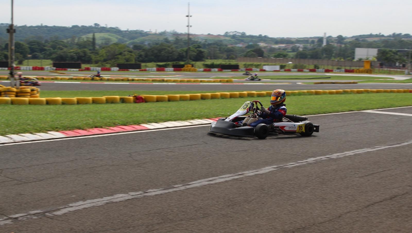 João Alécio conquista pódio em estreia na Copa Itu de Kart  