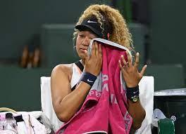 Osaka chora após ofensa de torcedora e perde para Kudermetova em Indian Wells