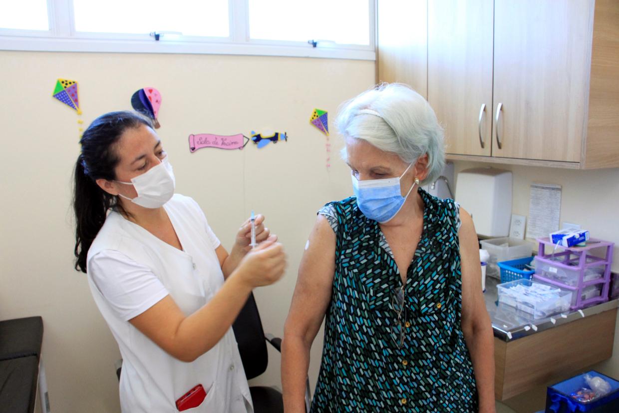 Campanhas de vacinação continuam avançando em Itatiba e Morungaba 