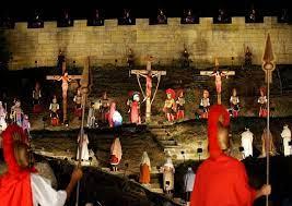 Celebrações da Semana Santa voltam às ruas em cidades históricas de cinco Estados