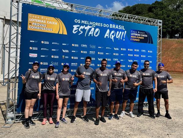 Estudantes de Educação Física de Bragança Paulista são voluntários no atletismo 
