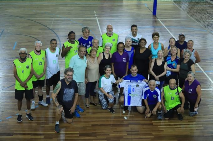 Times de vôlei adaptado masculino de Louveira perdem amistosos para Itatiba