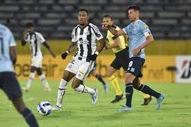Com time reserva, Santos marca no fim e vence Universidad Católica em Quito