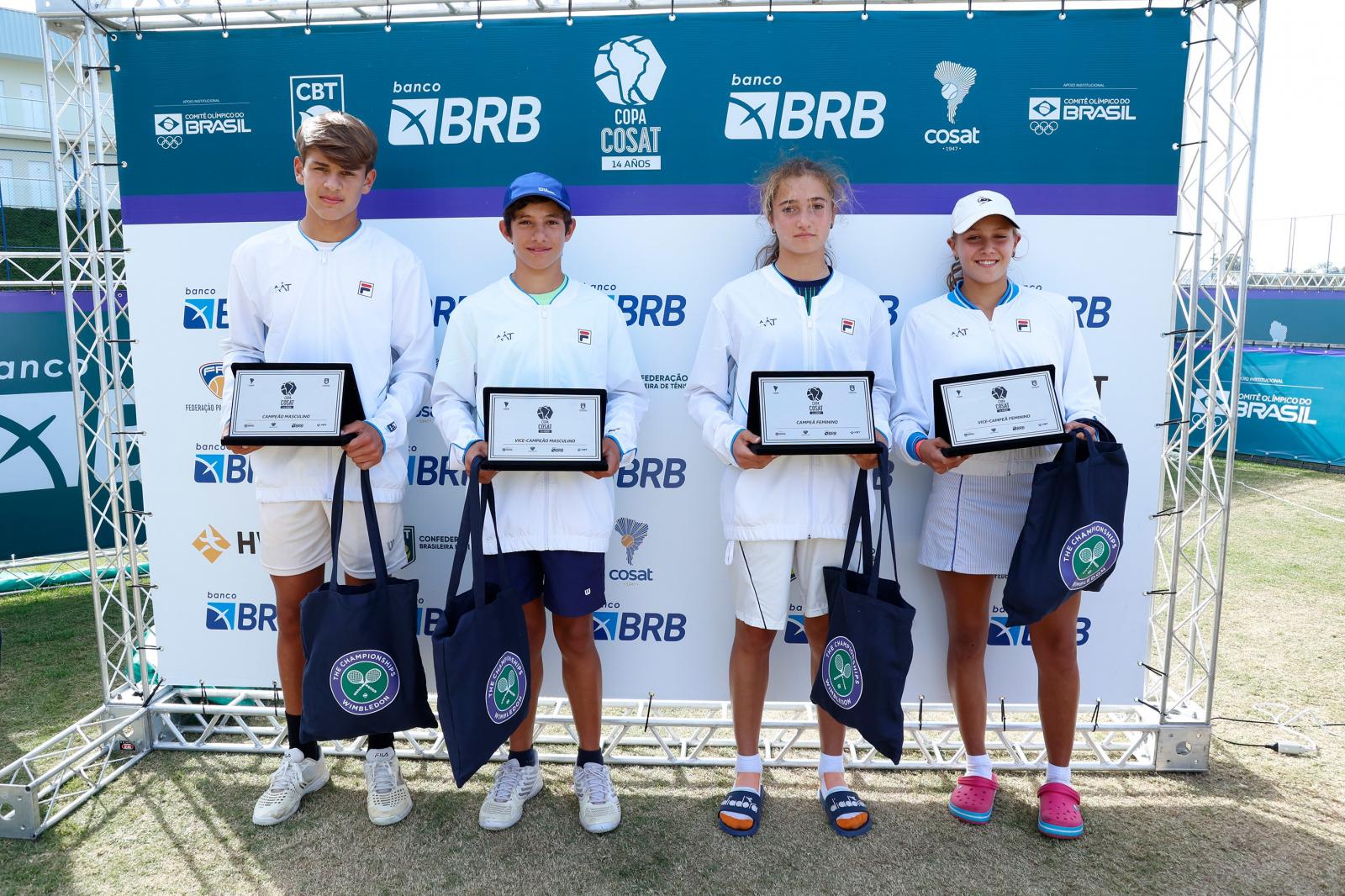 Copa Cosat: Candela Vazquez e Dante Pagani são campeões de torneio na grama em Bragança Paulista