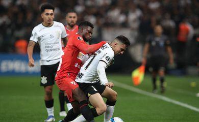 Corinthians só empata com reservas do Always Ready, mas avança em segundo lugar