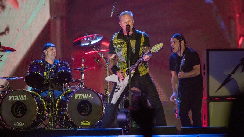 Em São Paulo, Metallica percorre carreira em show para 70 mil pessoas