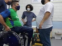 Engenheiros de Uberlândia criam cadeira de rodas especializada para paralímpicos