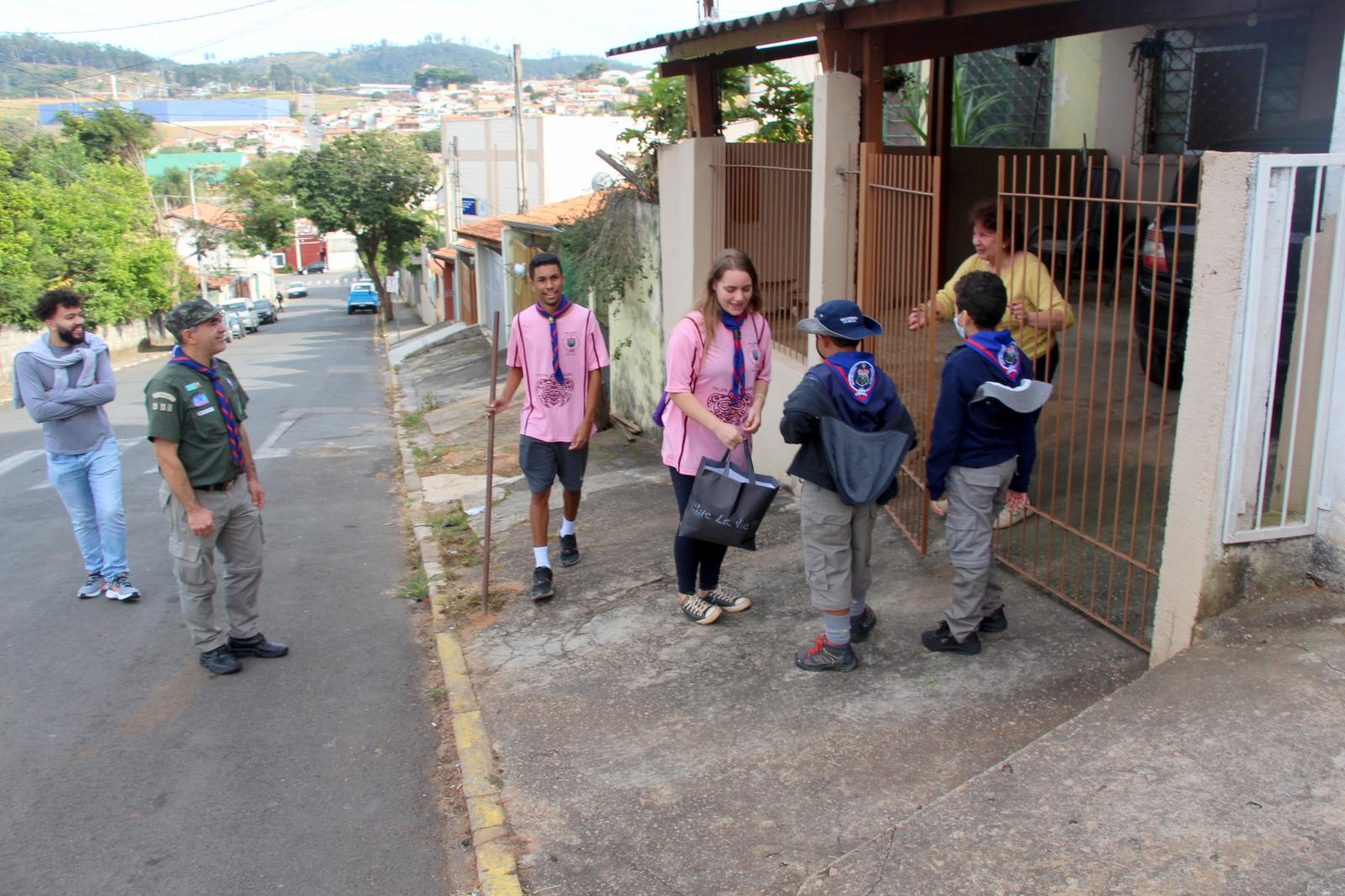 Fundo Social de Solidariedade de Morungaba arrecada peças para Campanha do Agasalho