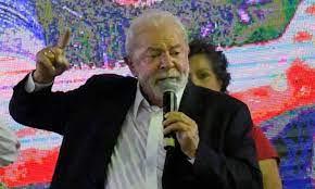 Lula 'herda' 18% dos eleitores que votaram em Bolsonaro em 2018, diz PoderData