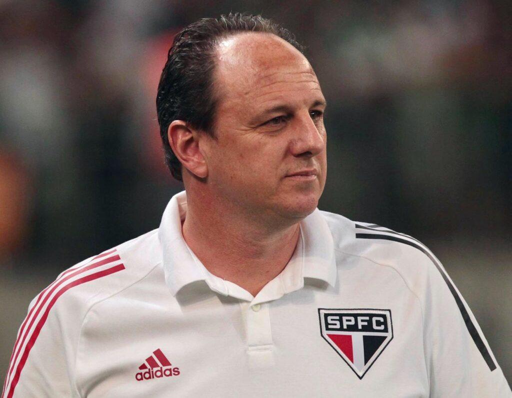 São Paulo paga multa e Rogério Ceni se livra de punição de 16 partidas