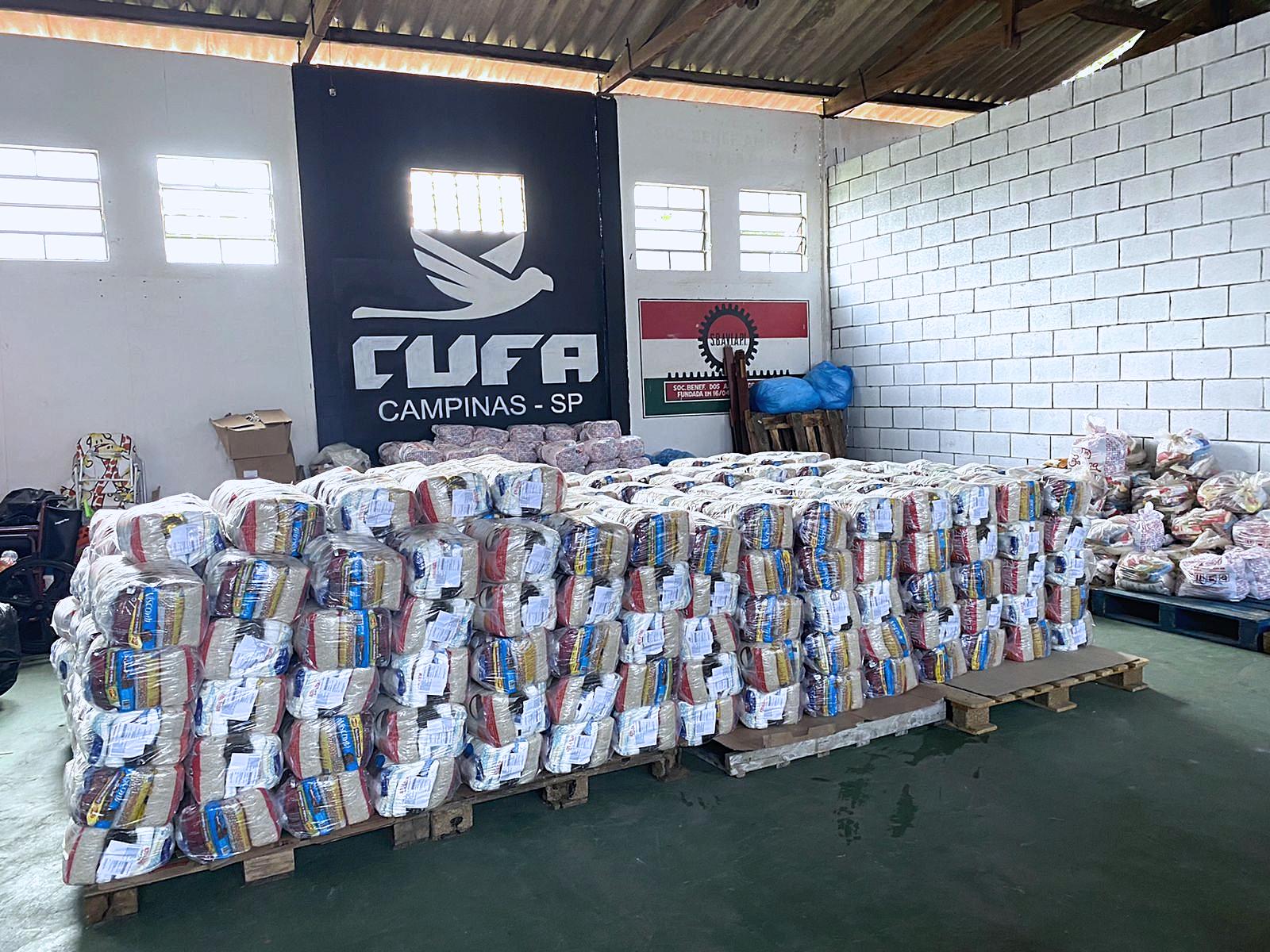 Covabra Supermercados doa seis toneladas em cestas básicas para o projeto “Mães da Favela”