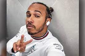 Hamilton rebate racismo de Piquet em português: 'Vamos mudar a mentalidade'
