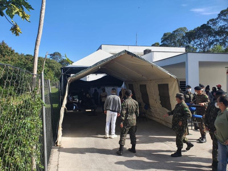 Valinhos recebe tenda do Exército para atendimento médico exclusivo de pacientes com Covid-19