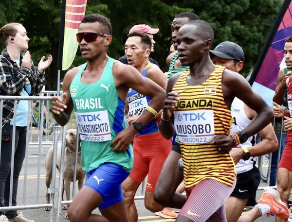 Daniel do Nascimento termina maratona entre top ten do mundo no Oregon 