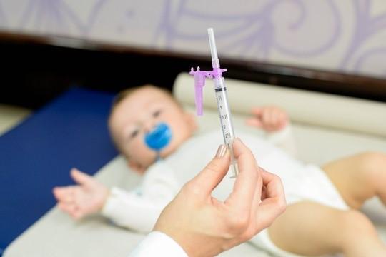 Poliomielite tem vacinação como única forma de proteção