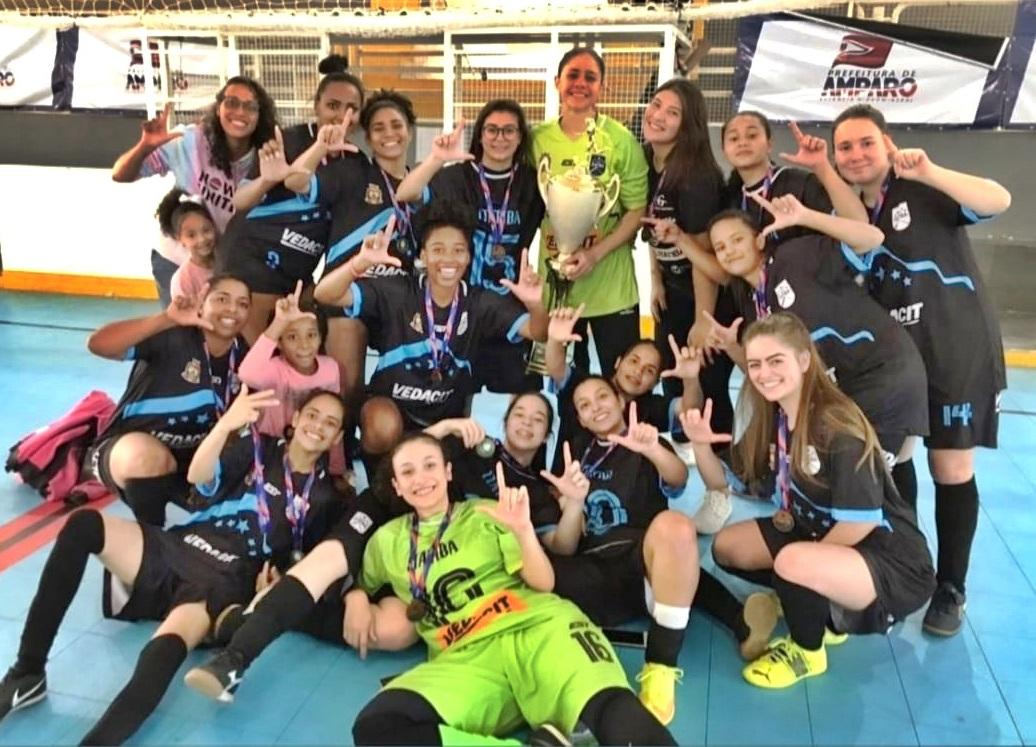 Seleção feminina da PMI é campeã da fase regional da Copa Palmeiras de Futsal