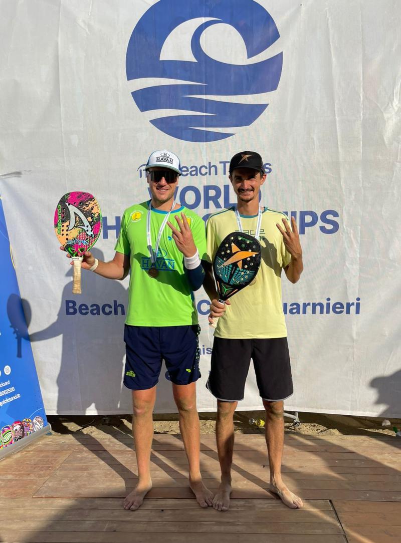 André Baran e Nikita Burmakin conquistam a medalha de bronze no Mundial de Beach Tennis