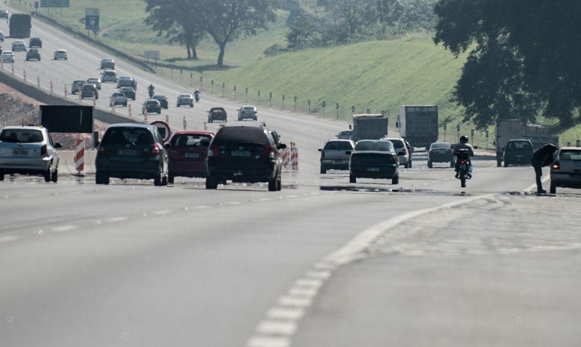 Em leilão, São Paulo privatiza 600 quilômetros de rodovias