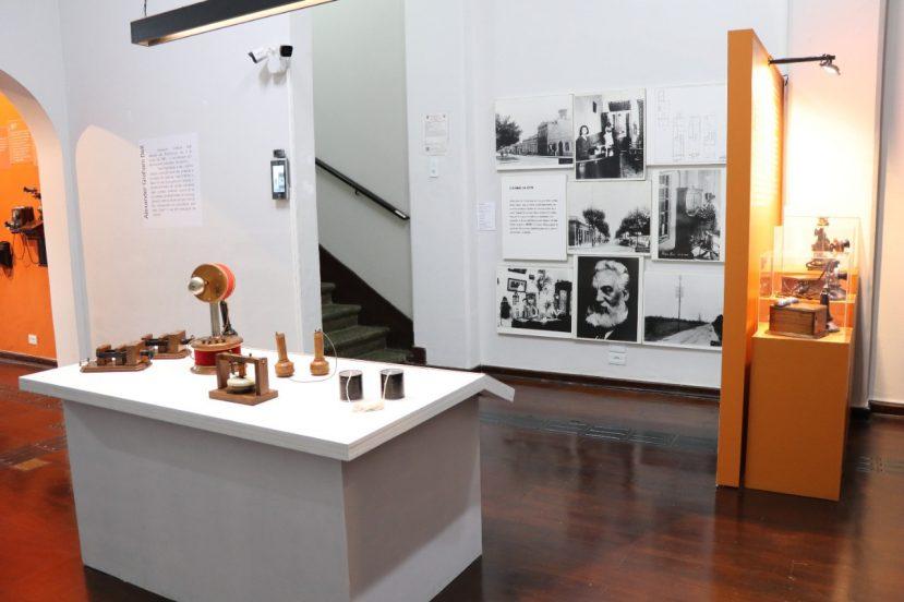 Museu do Telefone reformula sala de exposição