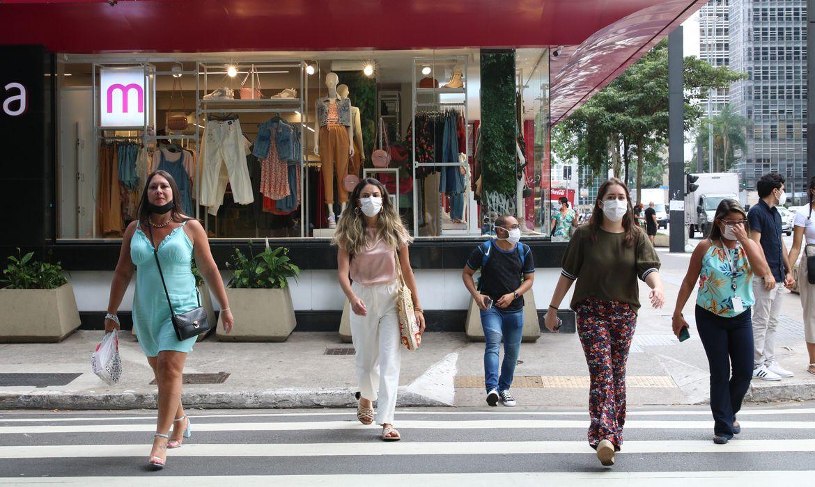 Covid-19: Brasil tem 7. 367 casos e  93 mortes em 24 horas