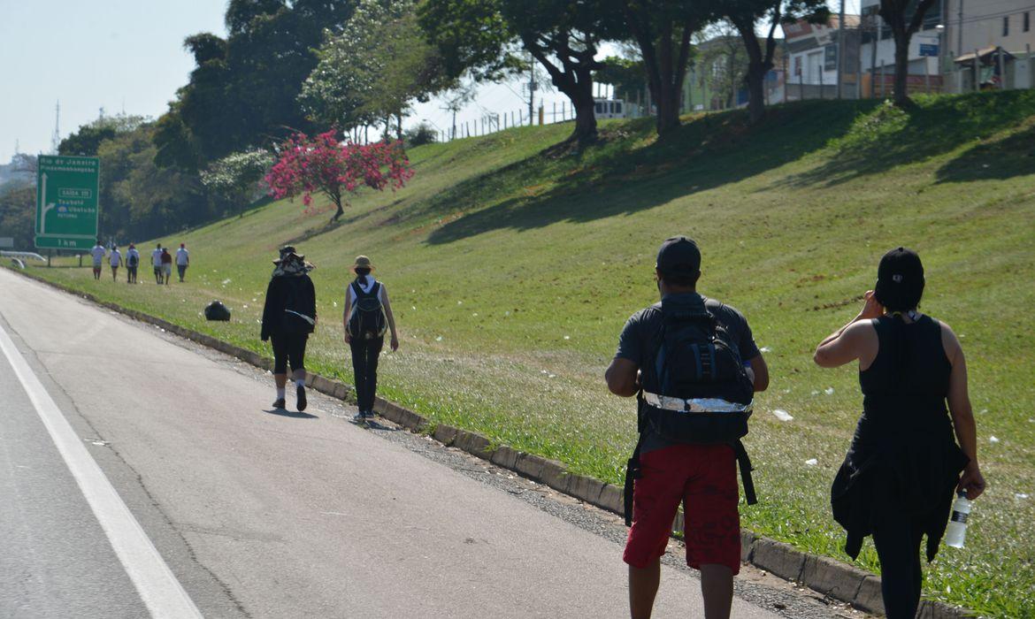 Estradas paulistas têm reforço na fiscalização durante o feriado
