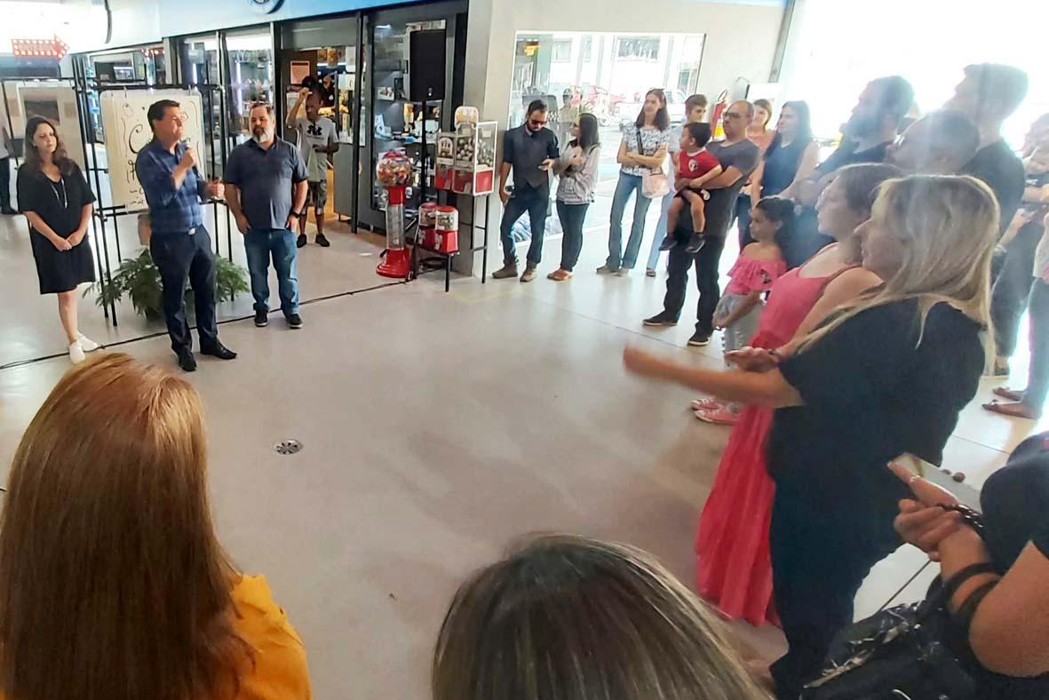 Mercadão abre exposição de ganhadores do Concurso Fotográfico Comtur-Itatiba