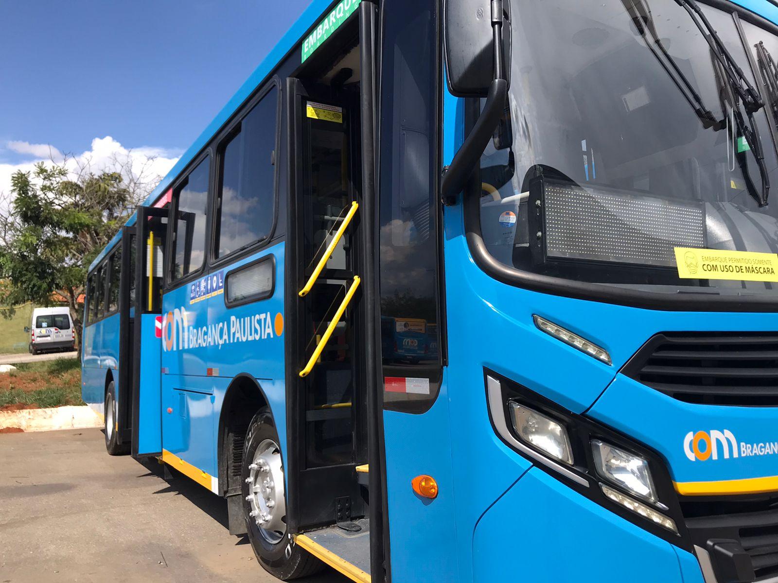 Motoristas de ônibus estão em greve em Bragança Paulista