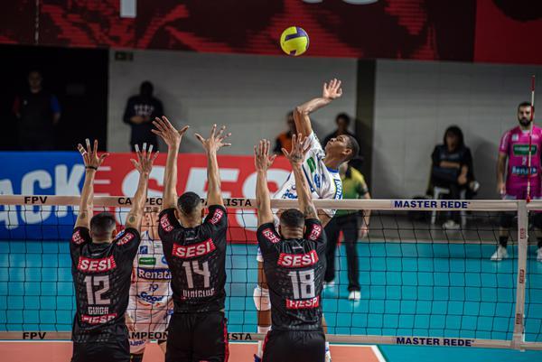 Paulista Masculino: Vôlei Renata vence o primeiro duelo da final contra o Sesi/SP