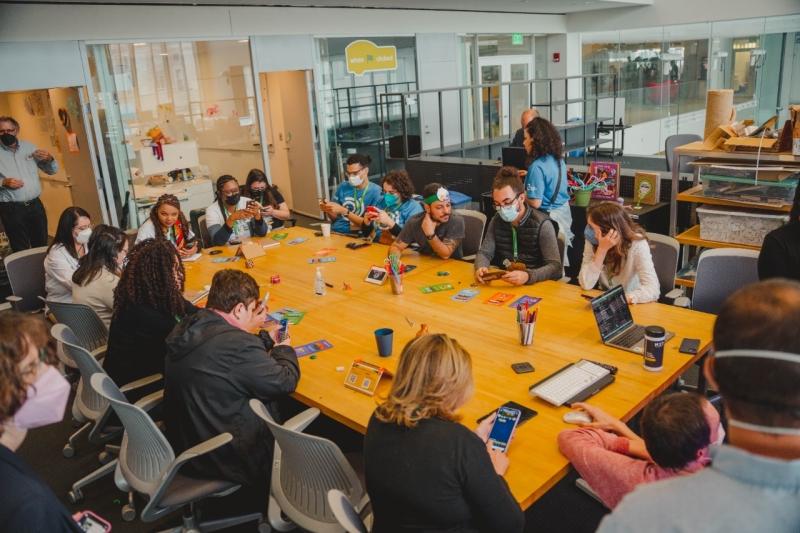 Professores de Vinhedo participam de visita ao MIT Media Lab (EUA) para promover educação inovadora