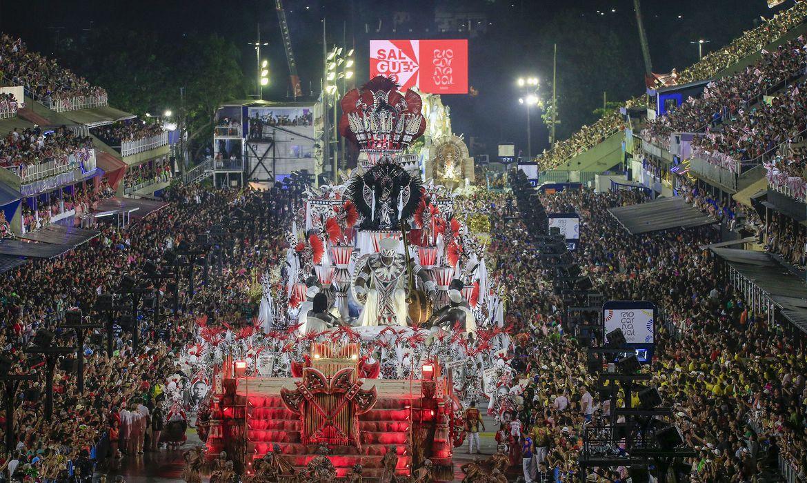 Quatro escolas do Grupo Especial escolhem sambas para o Carnaval 2023